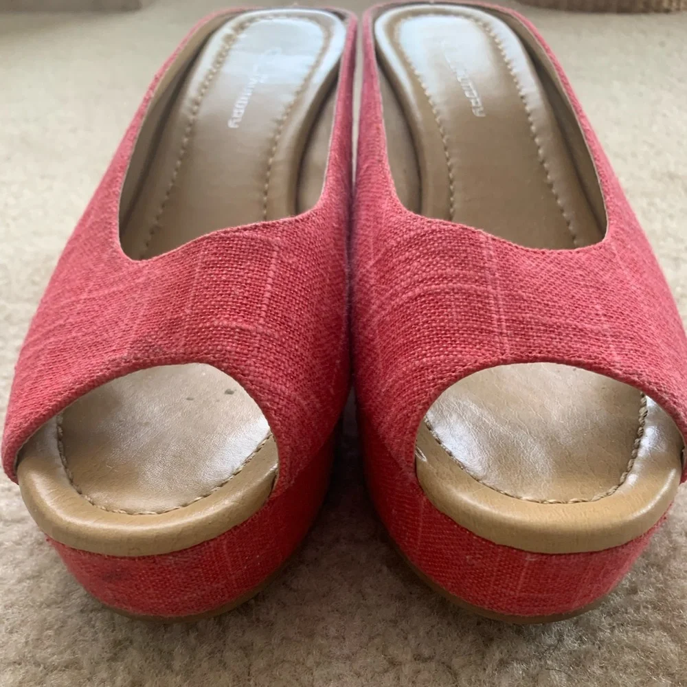 Chinese Laundry Orange Linen Peep Toe Straw Wedge Sandals Size 8.5